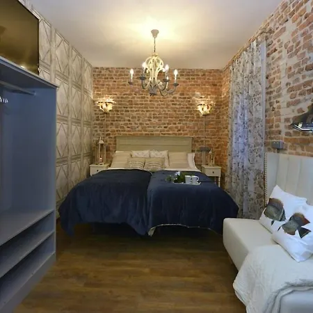 Centersuite Hotel