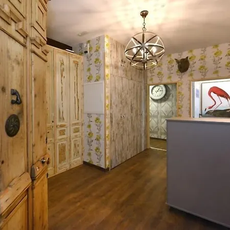 Centersuite ホテル 2*